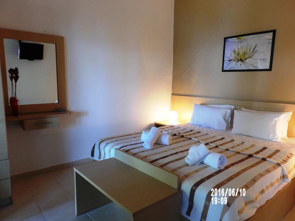 Peristeridi Apartments Поліхроно Екстер'єр фото